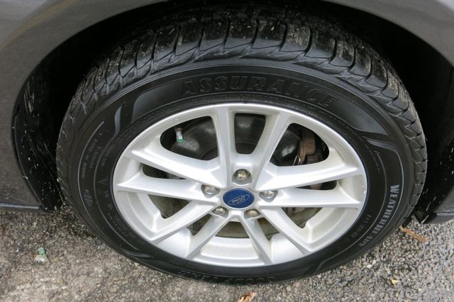 2015 Ford Focus 4dr Sedan SE - 22765977 - 34