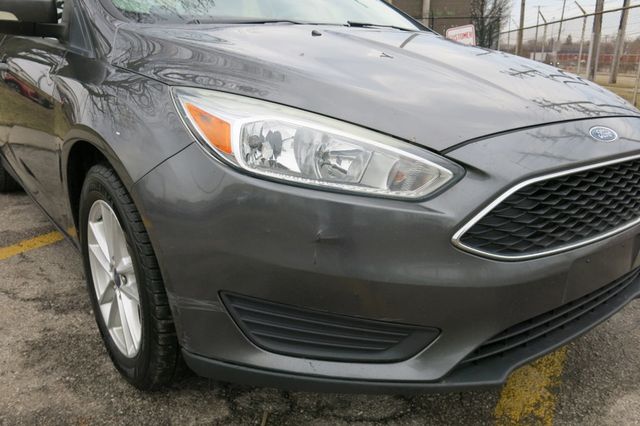 2015 Ford Focus 4dr Sedan SE - 22765977 - 36