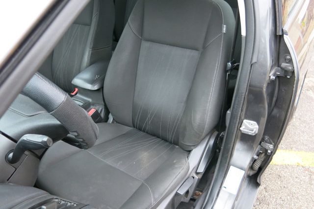 2015 Ford Focus 4dr Sedan SE - 22765977 - 39