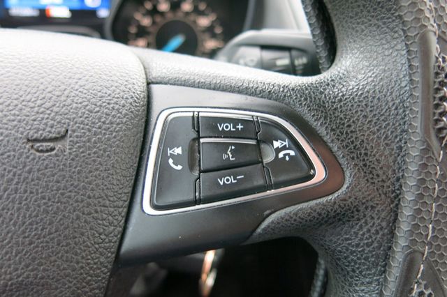2015 Ford Focus 4dr Sedan SE - 22765977 - 63