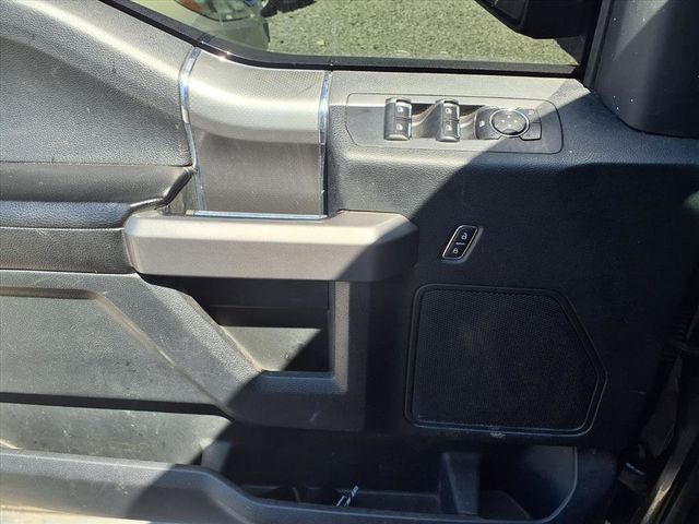 2015 Ford F-150 SUPERCREW - 22912675 - 18