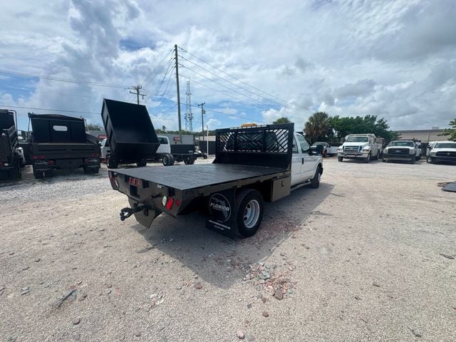 2015 Ford F-350 Crew Cab Flatbed  - 22891718 - 4