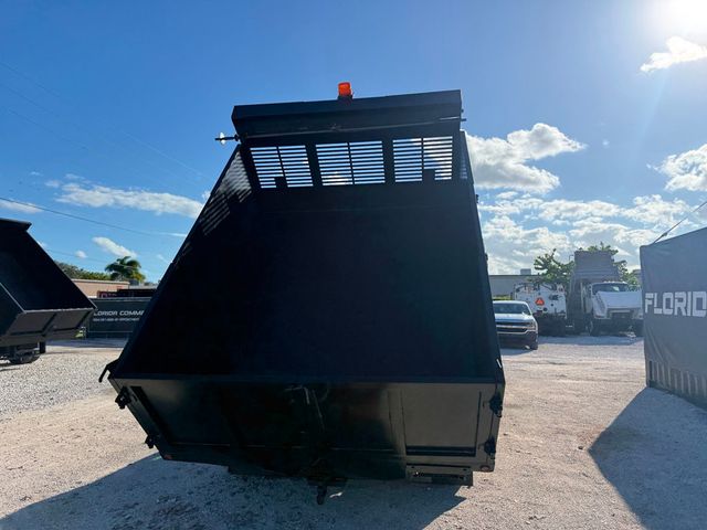 2015 Ford F-350 Dump Truck  - 22932936 - 3