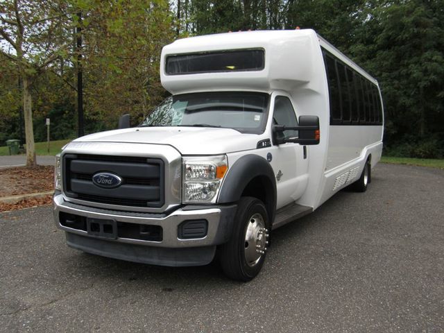 2015 Ford F-550 BUS KRYSTAL KK33 29 Passenger Bus with Luggage - 22924070 - 12