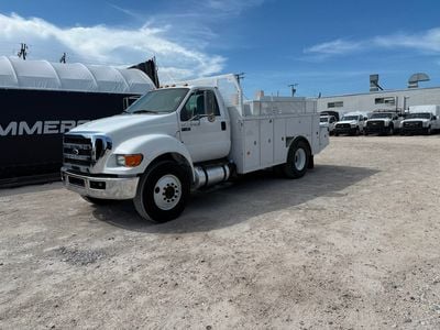 2015 Ford F-750's photo