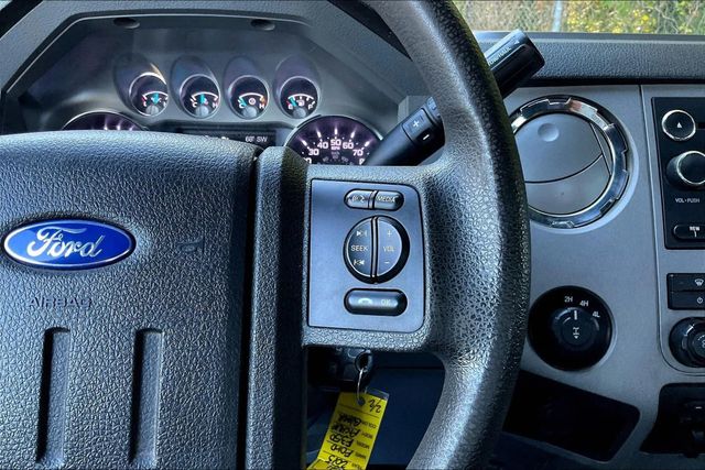 2015 Ford Super Duty F-350 SRW XLT Pickup 4D 6 3/4 ft - 22924945 - 19