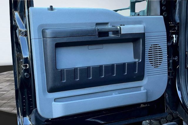 2015 Ford Super Duty F-350 SRW XLT Pickup 4D 6 3/4 ft - 22924945 - 8