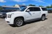 2015 GMC YUKON XL SLE - 22160517 - 3