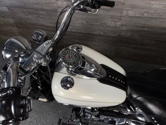 2015 Harley-Davidson FLSTC Heritage Softail Classic LOW MILES! - 22919192 - 11
