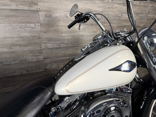2015 Harley-Davidson FLSTC Heritage Softail Classic LOW MILES! - 22919192 - 6