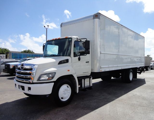 2015 HINO 268 26FT DRY BOX TRUCK . CARGO TRUCK WITH LIFTGATE - 18212180 - 1