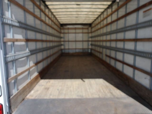 2015 HINO 268 26FT DRY BOX TRUCK . CARGO TRUCK WITH LIFTGATE - 18212180 - 27