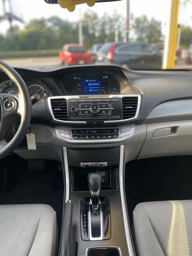 2015 Honda Accord Sedan 4dr I4 CVT LX - 22926413 - 5
