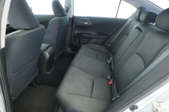 2015 Honda Accord Sedan 4dr I4 CVT LX - 22931383 - 18