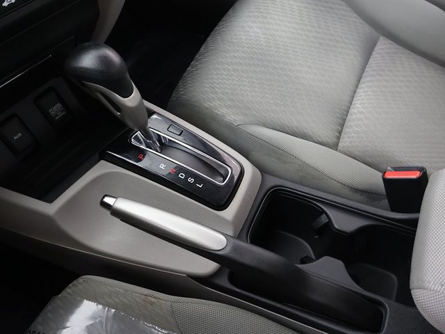 2015 Honda Civic Sedan 4dr CVT LX - 22933992 - 39