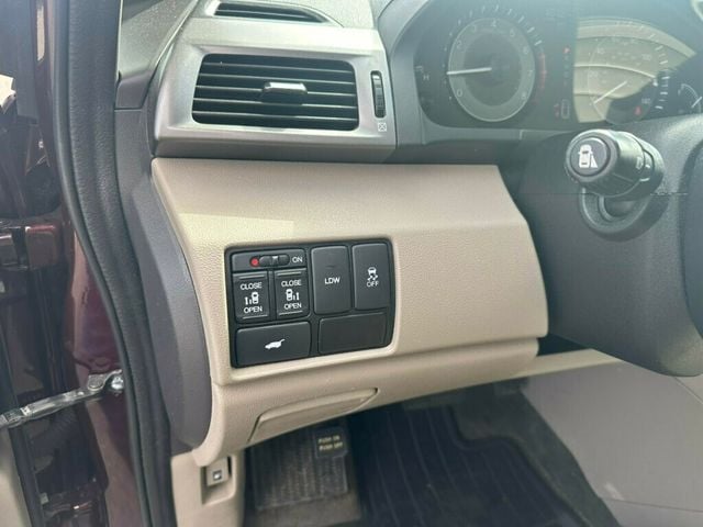 2015 Honda Odyssey 5dr EX-L - 22345189 - 31