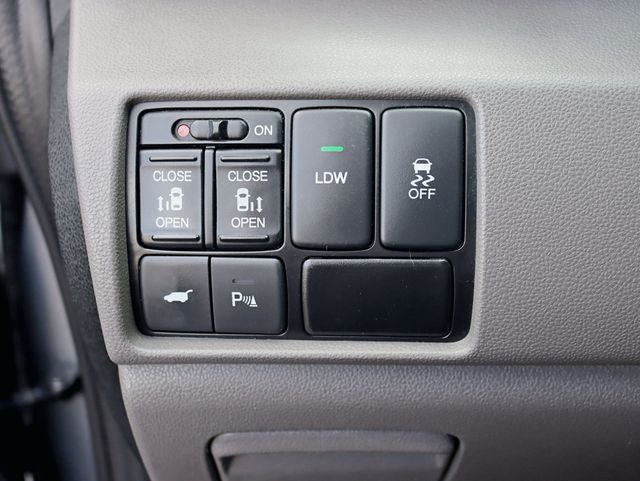 2015 Honda Odyssey 5dr Touring Elite - 22939281 - 11
