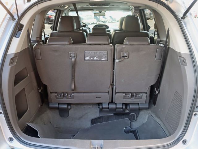 2015 Honda Odyssey 5dr Touring Elite - 22939281 - 30