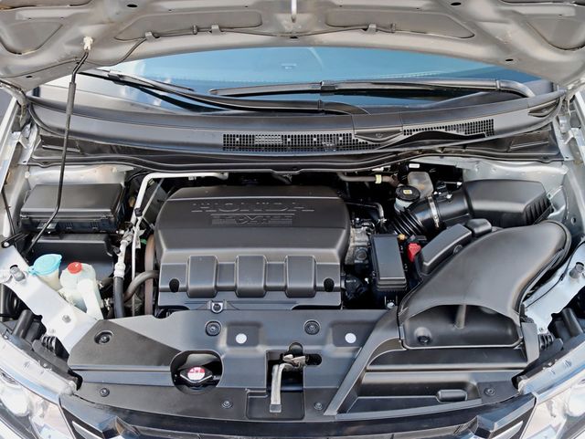 2015 Honda Odyssey 5dr Touring Elite - 22939281 - 33