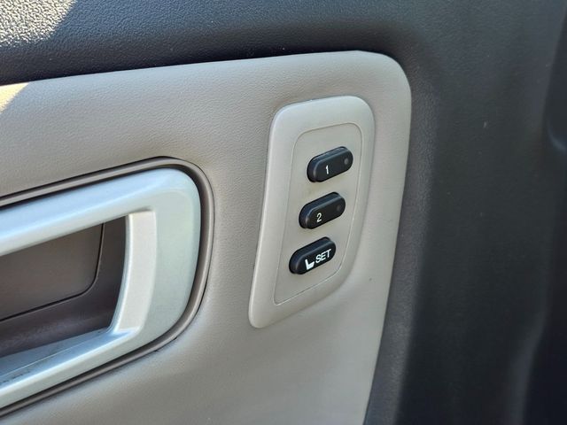 2015 Honda Pilot 2WD 4dr Touring w/RES & Navi - 22937712 - 24