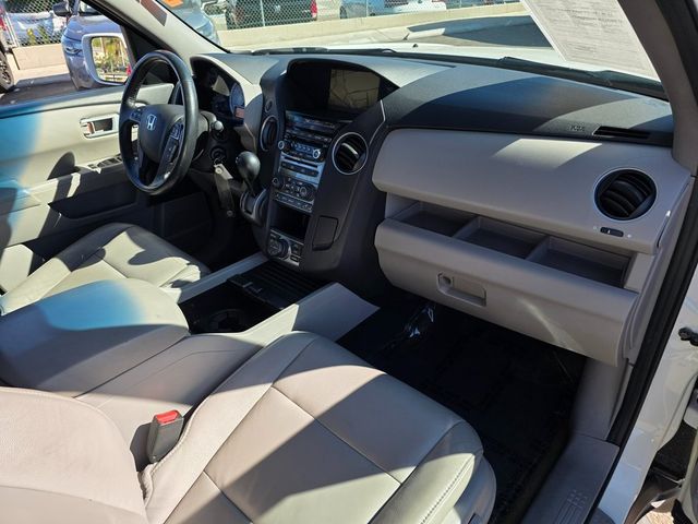 2015 Honda Pilot 2WD 4dr Touring w/RES & Navi - 22937712 - 7