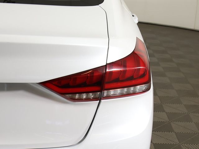 2015 Hyundai Genesis 4dr Sedan V6 3.8L RWD - 22938102 - 13