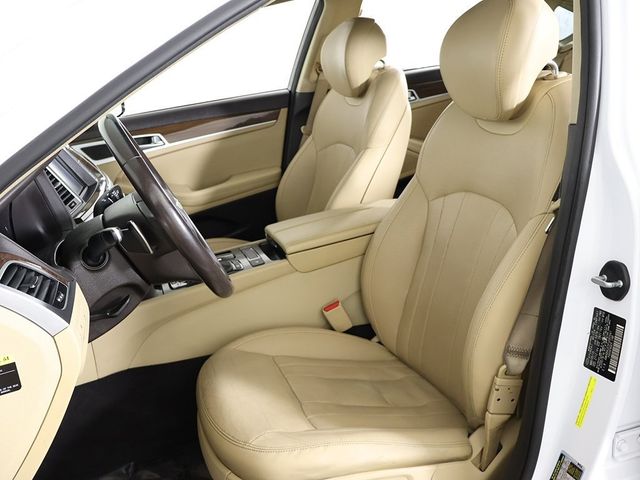 2015 Hyundai Genesis 4dr Sedan V6 3.8L RWD - 22938102 - 25