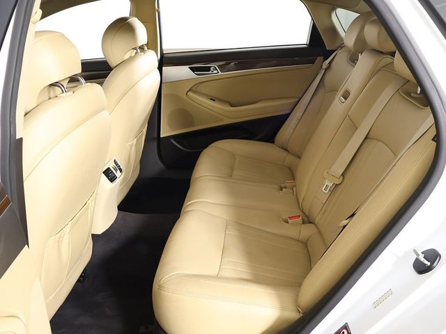 2015 Hyundai Genesis 4dr Sedan V6 3.8L RWD - 22938102 - 31