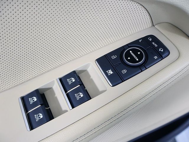 2015 Hyundai Genesis 4dr Sedan V6 3.8L RWD - 22938102 - 33