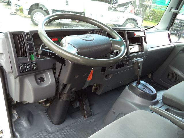 2015 Isuzu NPR HD 16ft Box Truck Dry Cargo Truck w/ Aluminum Liftgate - 22885975 - 35