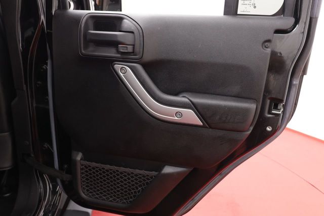 2015 Jeep Wrangler Unlimited Sport - 21017582 - 18