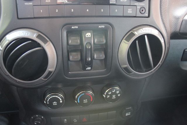 2015 Jeep Wrangler Unlimited Sport - 21591230 - 12