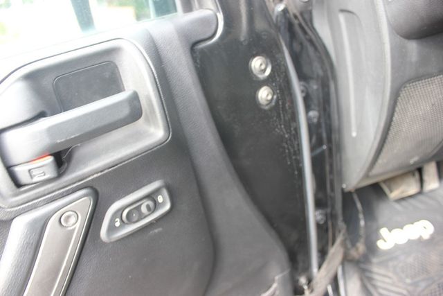 2015 Jeep Wrangler Unlimited Sport - 21591230 - 14