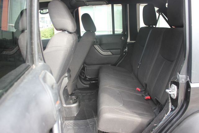 2015 Jeep Wrangler Unlimited Sport - 21591230 - 17