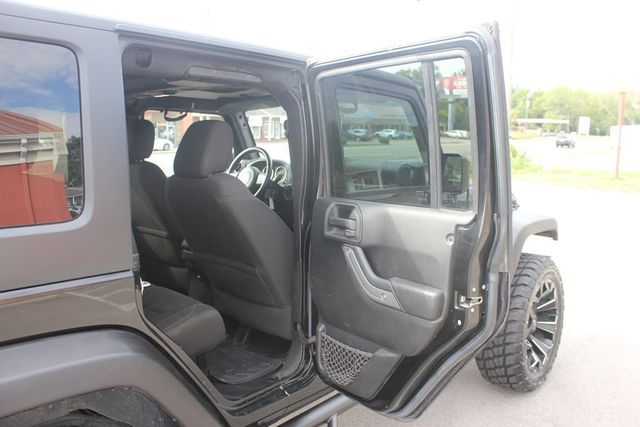 2015 Jeep Wrangler Unlimited Sport - 21591230 - 34