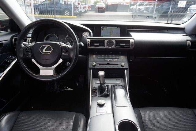 2015 Lexus IS 250 MOON ROOF, NAVIGATION, BACKUP CAMERA, PREMIUM WHEELS - 22935642 - 13