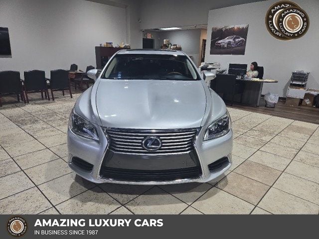 2015 Lexus LS L's photo