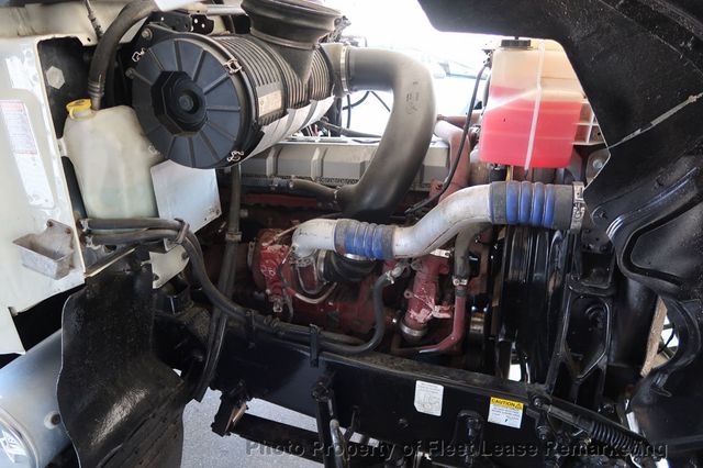 2015 Mack CHU613 Pinnacle 64T Sleeper  - 22887170 - 33
