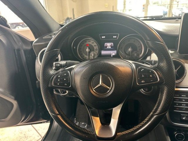 2015 Mercedes-Benz CLA 4dr Sedan CLA 250 4MATIC - 22234231 - 16