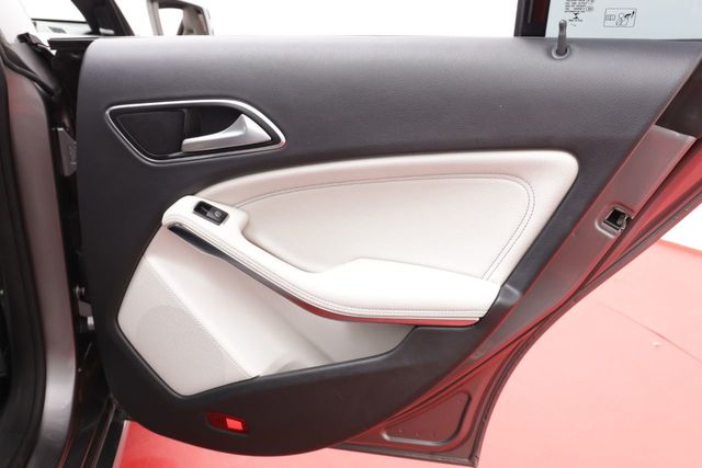 2015 Mercedes-Benz CLA 4dr Sedan CLA 250 4MATIC - 20925377 - 18