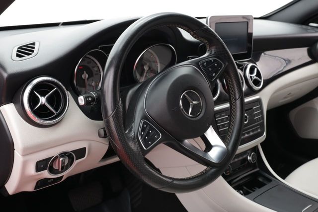 2015 Mercedes-Benz CLA 4dr Sedan CLA 250 4MATIC - 20925377 - 21