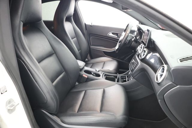 2015 Mercedes-Benz CLA 4dr Sedan CLA 250 4MATIC - 22939242 - 18