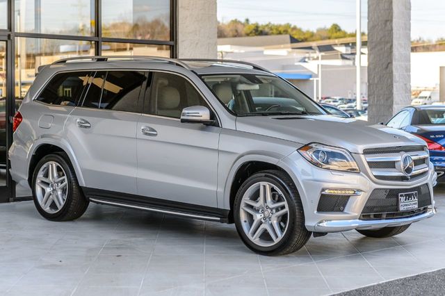 2015 Mercedes-Benz GL-Class GL550 4MATIC - NAV - MOONROOF - BACKUP CAM - THIRD ROW - MUSTSEE - 22313756 - 3