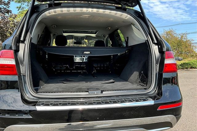 2015 Mercedes-Benz M-Class 4MATIC 4dr ML 250 BlueTEC - 22938405 - 35