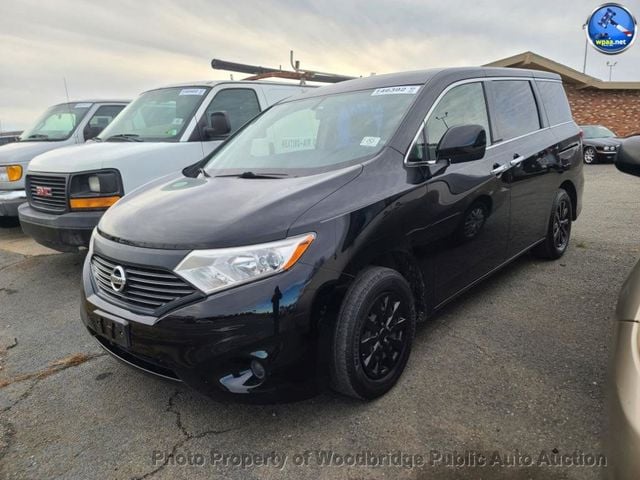 2015 Nissan Quest S's photo