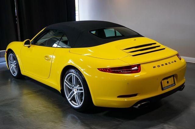 2015 Porsche 911 *7-Speed Manual* *Premium Package +* *PDLS* *Racing Yellow* - 22881440 - 18