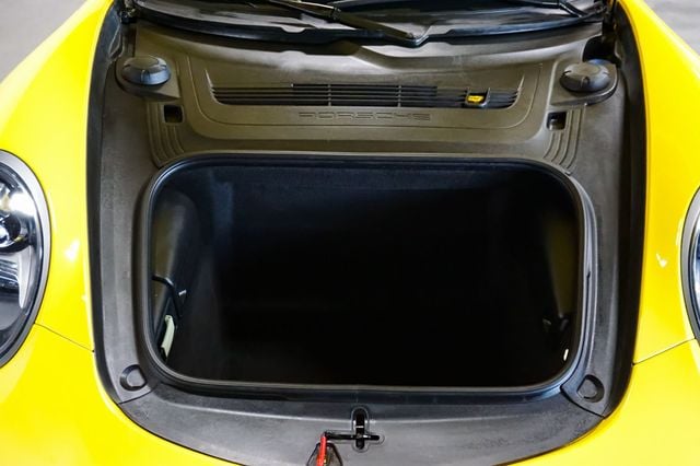 2015 Porsche 911 *7-Speed Manual* *Premium Package +* *PDLS* *Racing Yellow* - 22881440 - 20