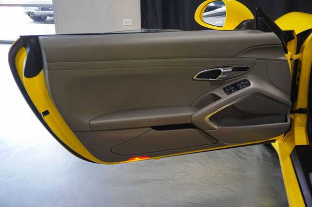 2015 Porsche 911 *7-Speed Manual* *Premium Package +* *PDLS* *Racing Yellow* - 22881440 - 23