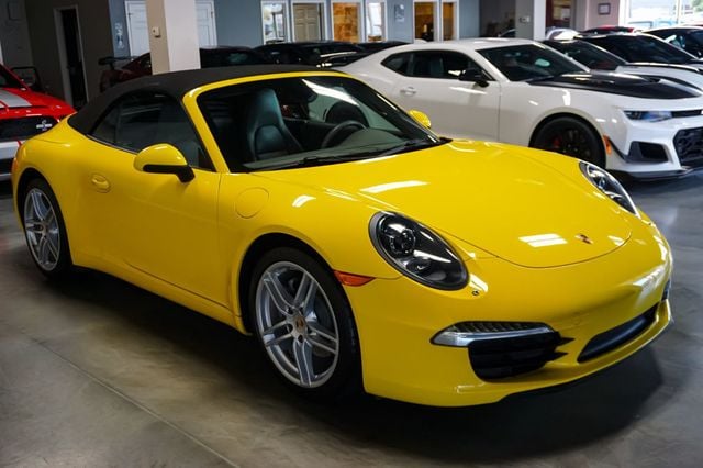 2015 Porsche 911 *7-Speed Manual* *Premium Package +* *PDLS* *Racing Yellow* - 22881440 - 3