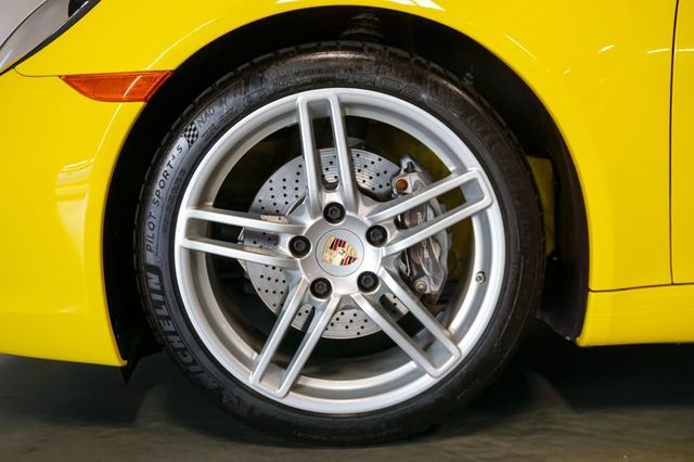 2015 Porsche 911 *7-Speed Manual* *Premium Package +* *PDLS* *Racing Yellow* - 22881440 - 47